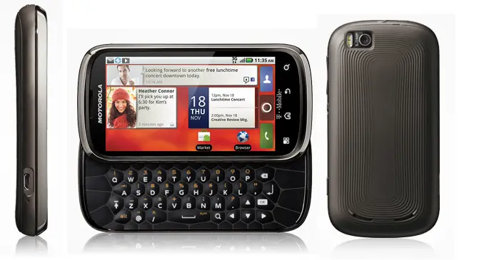 Доступная цена и хороший дисплей, что еще надо от Motorola Cliq 2?