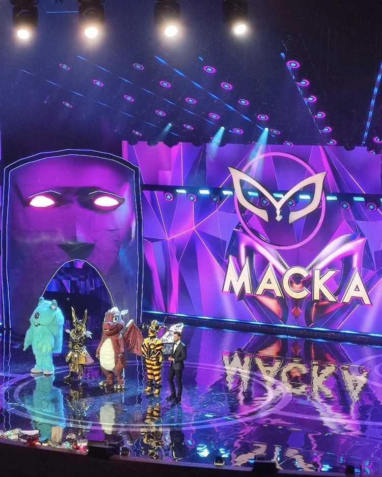 Эльчин Азизов снял маску на шоу 