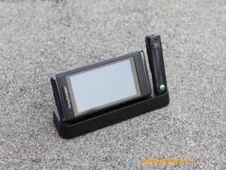 Много функций и просто красивый телефон:Sony Ericsson Aino
