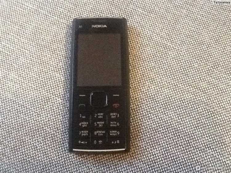 Прочный и простой Nokia X2 с громкими динамиками